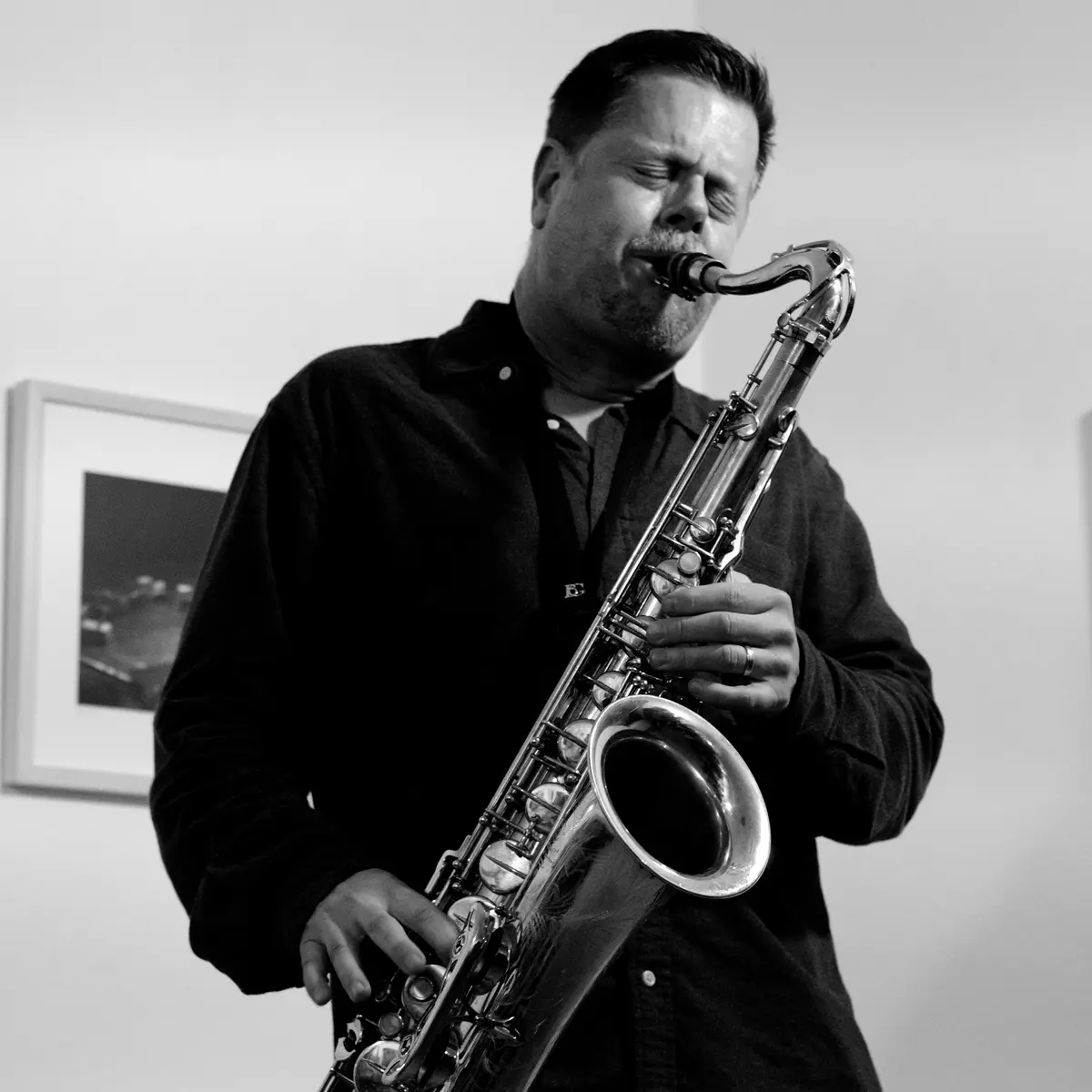 Ken Vandermark playing saxophone